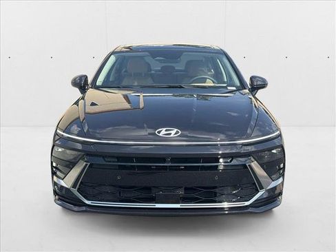 New 2025 Hyundai Sonata Limited image 6