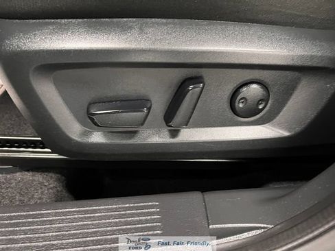 Used 2025 Nissan Rogue SV AWD/4WD image 24