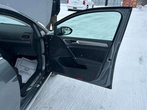 Used 2018 Volkswagen Golf Alltrack image 53