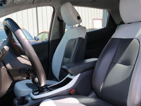 Used 2021 Chevrolet Bolt Premier w/ Infotainment Package FWD image 10