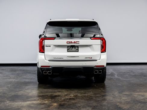 Used 2025 GMC Yukon AT4 w/ AT4 Premium Plus Package image 13