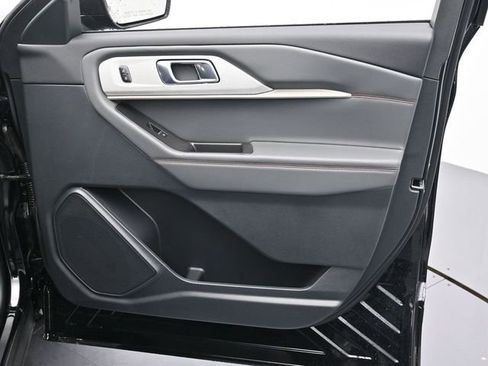 New 2026 Ford Explorer Active image 32