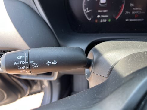 Certified 2026 Honda HR-V LX image 22