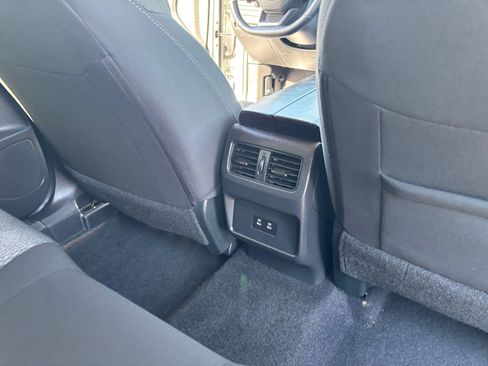 Used 2025 Nissan Rogue SV FWD image 24