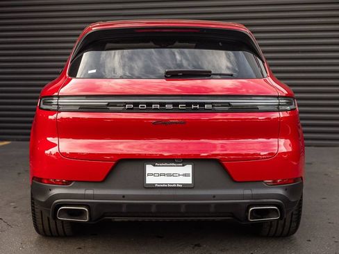 Certified 2025 Porsche Cayenne E-Hybrid AWD/4WD image 8