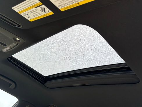 Used 2022 INFINITI QX80 Sensory w/ Cargo Package image 15