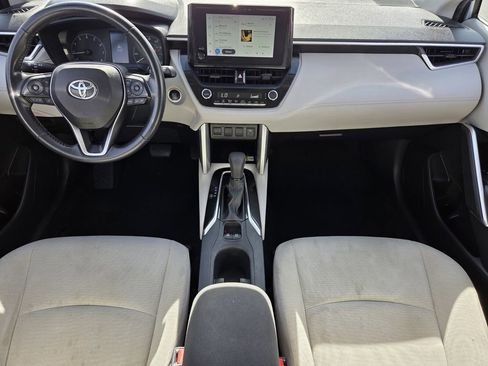 Used 2023 Toyota Corolla Cross LE image 8