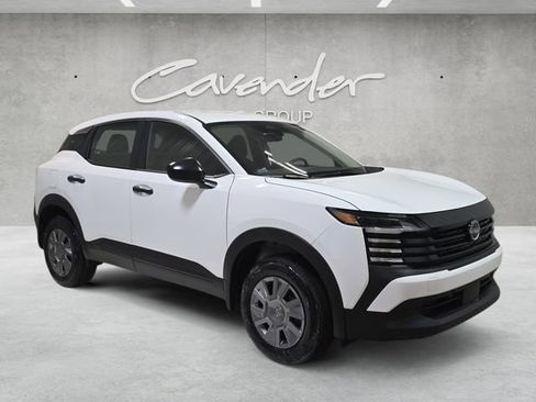 New 2026 Nissan Kicks S image 2