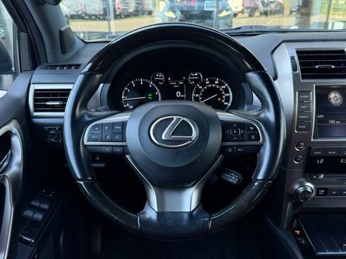 Used 2021 Lexus GX 460 Premium w/ Premium Package AWD/4WD image 11