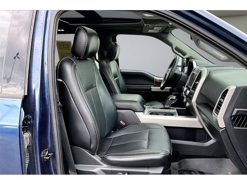 Used 2018 Ford F150 Lariat w/ Equipment Group 502A Luxury AWD/4WD image 10