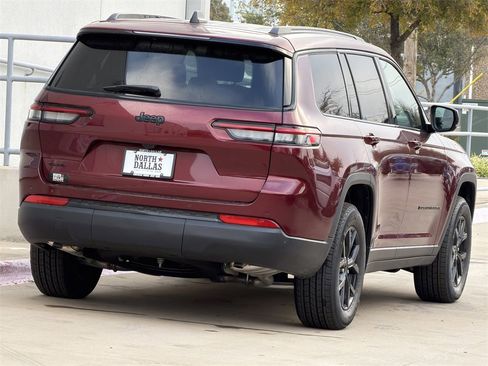 New 2025 Jeep Grand Cherokee L Altitude image 5