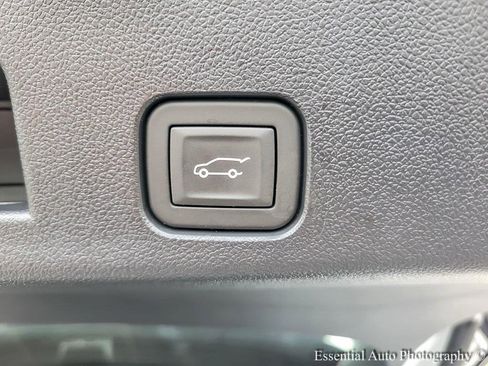 Used 2025 Buick Enclave Avenir w/ Super Cruise Package image 21