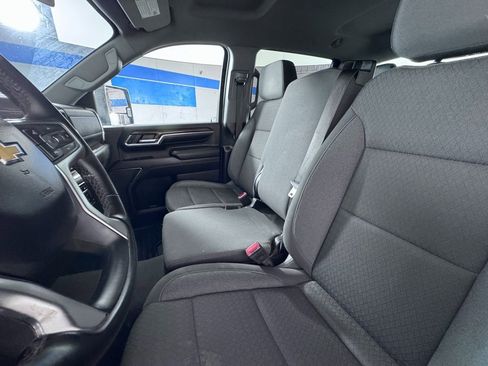 Used 2024 Chevrolet Silverado 2500 LT image 34