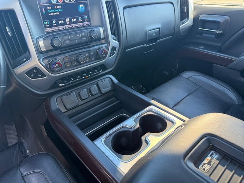 Used 2018 GMC Sierra 1500 SLT AWD/4WD image 18