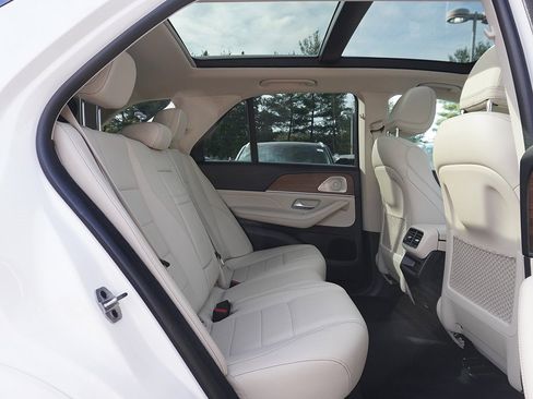 Used 2022 Mercedes-Benz GLE 350 4MATIC image 37