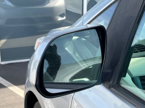 Used 2012 Toyota Sienna LE image 18