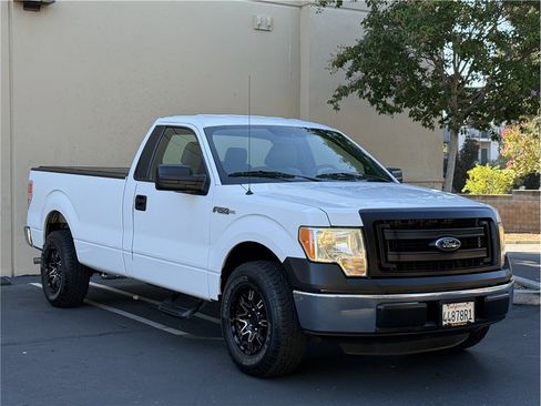 Used 2014 Ford F150 XL w/ Equipment Group 101A Mid RWD image 3
