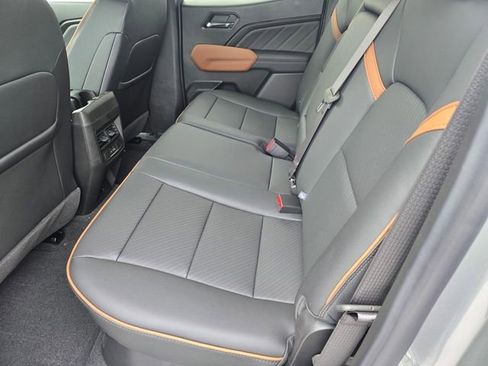 New 2026 GMC Canyon AT4 w/ Technology Plus Package AWD/4WD image 9