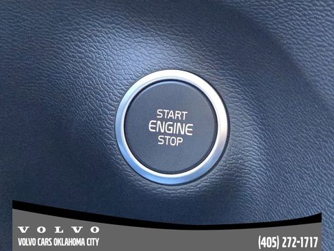 New 2026 Volvo XC40 B4 Core w/ Protection Package Premier image 20