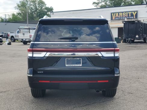 Certified 2023 Lincoln Navigator Reserve AWD/4WD image 5