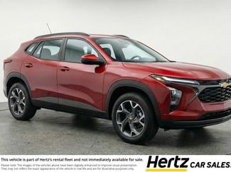 Used 2025 Chevrolet Trax LT video 1
