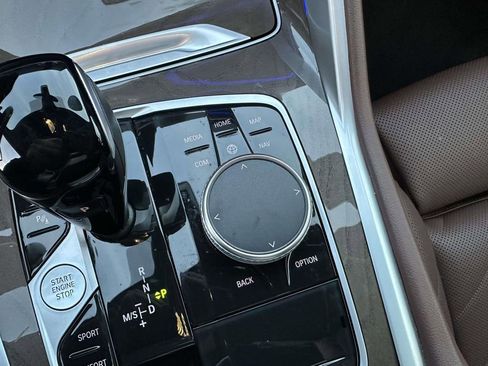 Used 2023 BMW X6 xDrive40i w/ M Sport Package image 33