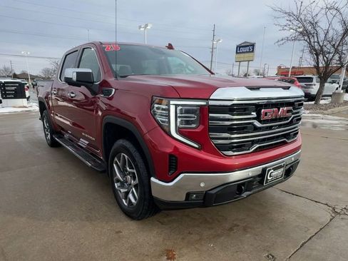 Used 2025 GMC Sierra 1500 SLT w/ SLT Premium Plus Package image 2