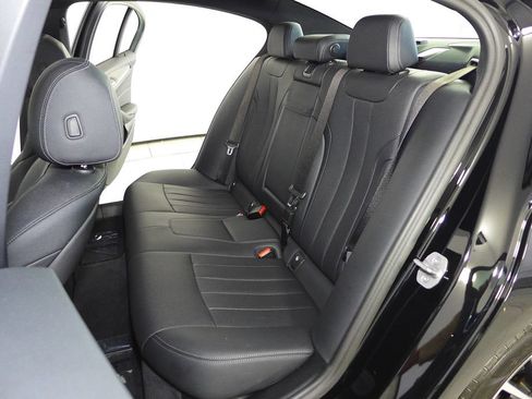 Used 2023 BMW 530i w/ Premium Package RWD image 21