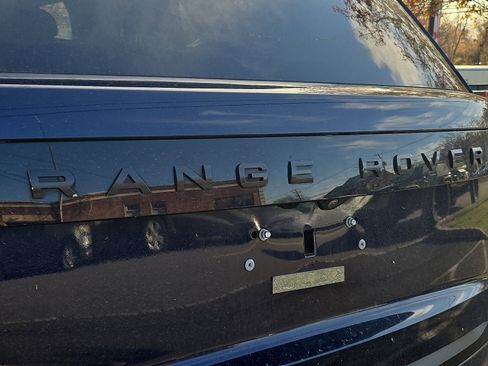 Used 2023 Land Rover Range Rover SE image 30