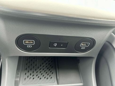 Used 2024 Hyundai Ioniq 5 Limited image 30