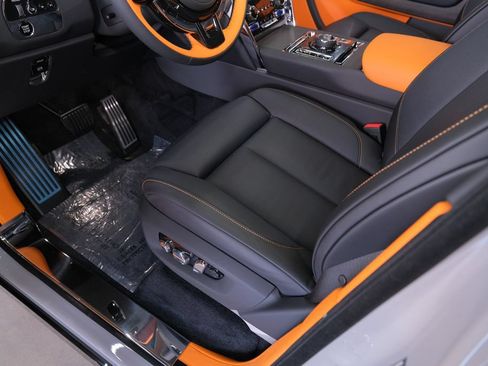 Used 2026 Rolls-Royce Cullinan AWD/4WD image 41