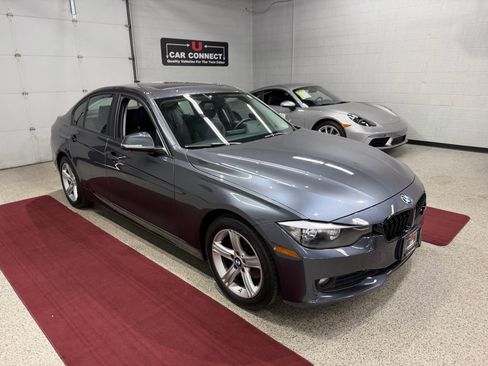 Used 2013 BMW 320i xDrive Sedan AWD/4WD image 7