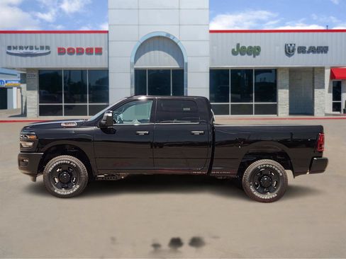 New 2026 RAM 2500 Tradesman AWD/4WD image 3
