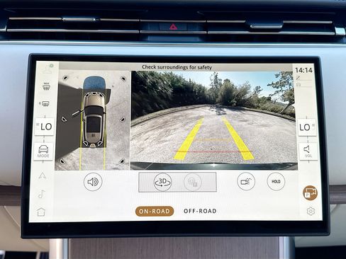 New 2025 Land Rover Range Rover SE image 35