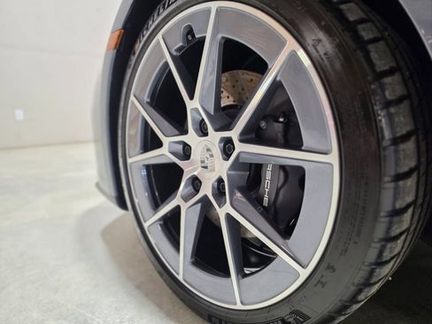 Used 2025 Porsche 911 Carrera T RWD image 87