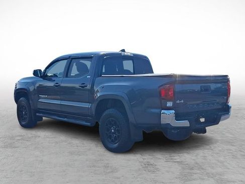 Used 2019 Toyota Tacoma SR5 AWD/4WD image 4
