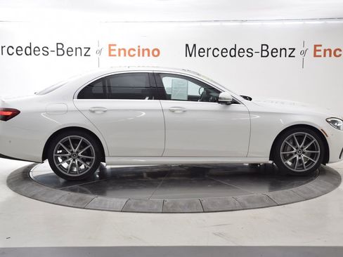 Used 2022 Mercedes-Benz E 350 Sedan image 7