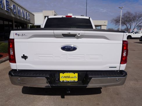 Certified 2022 Ford F150 XLT w/ Equipment Group 302A High image 5