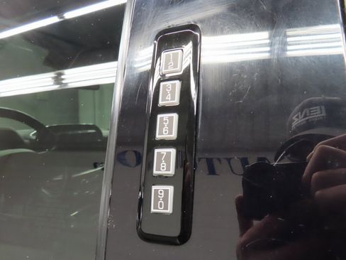 Used 2021 Ford F150 Lariat w/ Equipment Group 502A High image 47