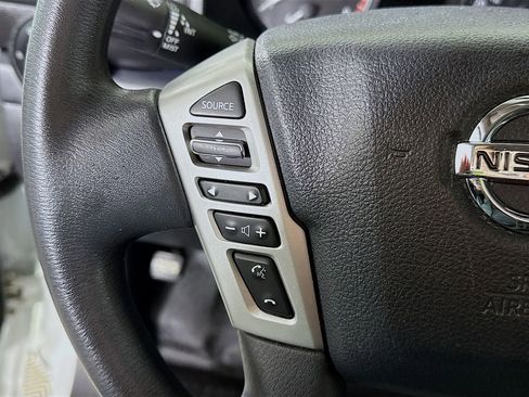Used 2017 Nissan Titan S image 18