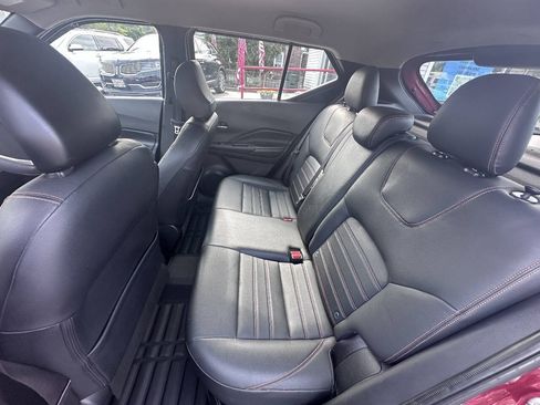 Used 2019 Nissan Kicks SR w/ SR Premium Package FWD image 12