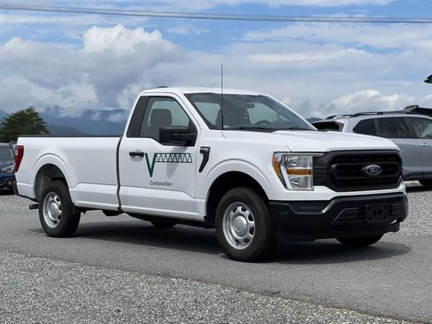 Used 2022 Ford F150 XL RWD image 1