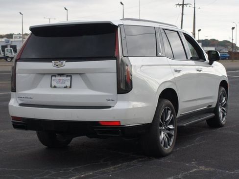 Certified 2021 Cadillac Escalade Sport image 23