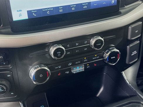 Used 2022 Ford F150 XLT w/ Equipment Group 302A High image 26