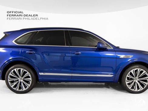Used 2021 Bentley Bentayga AWD/4WD image 8