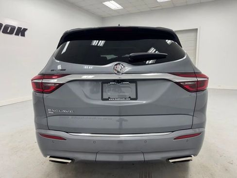 Used 2021 Buick Enclave Avenir w/ Avenir Technology Package AWD/4WD image 6