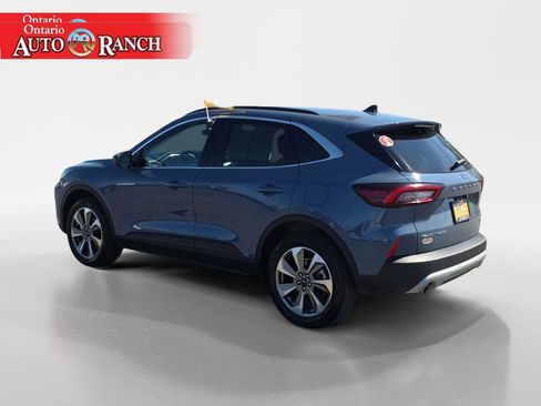 Certified 2025 Ford Escape Platinum AWD/4WD image 3