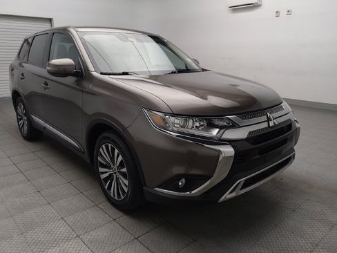 Used 2020 Mitsubishi Outlander SE FWD image 13