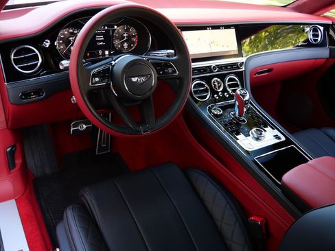Used 2022 Bentley Continental GT Speed image 11