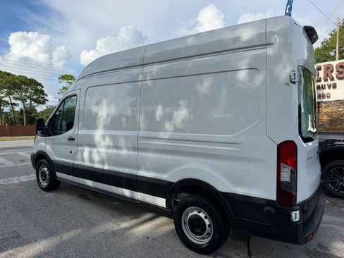 Used 2019 Ford Transit 250 148 High Roof RWD image 4